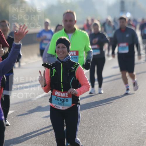 03.10.2025 - Köhlbrandbrückenlauf Jannik Wohlers http://msf.ph/oto/9066070 03.10.2025 09:27:03 Position 3 3094, 1923 meine-sportfotos.de