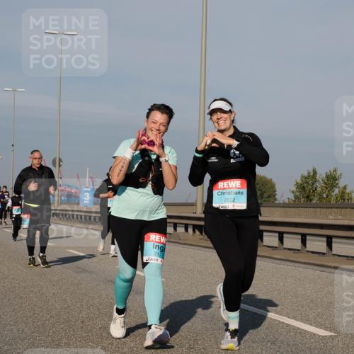 03.10.2025 - Köhlbrandbrückenlauf Fabian Wolf http://msf.ph/oto/9066071 03.10.2025 10:09:07 Position 3 2177, 2922 meine-sportfotos.de