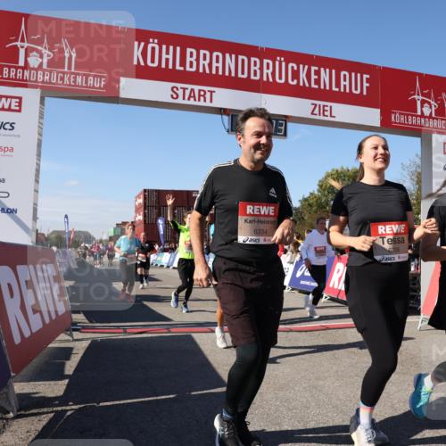 03.10.2025 - Köhlbrandbrückenlauf Lena Gebhardt http://msf.ph/oto/9066078 03.10.2025 13:29:34 Ziel 5340, 5470, 5482, 5514, 5601, 6093, 6156, 6215, 6334, 6335, 6336, 6351, 6387, 6439, 6539, 6543, 6554, 6555 meine-sportfotos.de