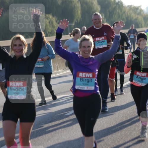 03.10.2025 - Köhlbrandbrückenlauf Jannik Wohlers http://msf.ph/oto/9066084 03.10.2025 09:27:04 Position 3 2859, 3095, 2178, 3349, 3004, 1923 meine-sportfotos.de