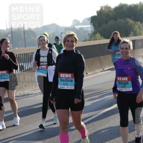 03.10.2025 - Köhlbrandbrückenlauf Jannik Wohlers http://msf.ph/oto/9066113 03.10.2025 09:27:04 Position 3 2860, 2859, 3095, 3094, 1923 meine-sportfotos.de