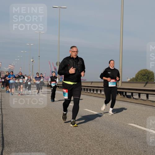 03.10.2025 - Köhlbrandbrückenlauf Fabian Wolf http://msf.ph/oto/9066115 03.10.2025 10:09:10 Position 3 2534 meine-sportfotos.de