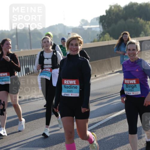 03.10.2025 - Köhlbrandbrückenlauf Jannik Wohlers http://msf.ph/oto/9066117 03.10.2025 09:27:05 Position 3 2660, 2859, 3095, 3094, 1923 meine-sportfotos.de