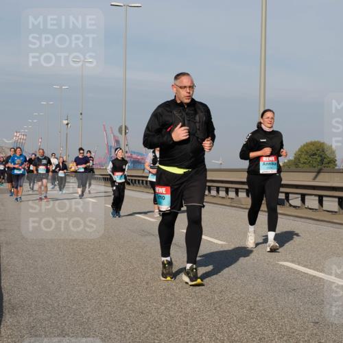 03.10.2025 - Köhlbrandbrückenlauf Fabian Wolf http://msf.ph/oto/9066132 03.10.2025 10:09:10 Position 3 2534 meine-sportfotos.de