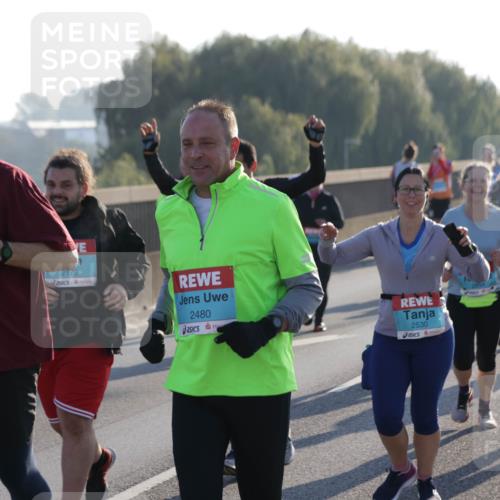 03.10.2025 - Köhlbrandbrückenlauf Jannik Wohlers http://msf.ph/oto/9066160 03.10.2025 09:27:07 Position 3 3349, 2179, 2480, 2530, 2895 meine-sportfotos.de