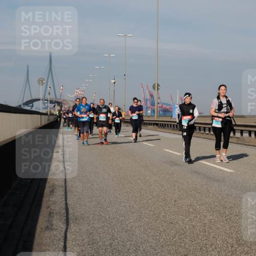 03.10.2025 - Köhlbrandbrückenlauf Fabian Wolf http://msf.ph/oto/9066171 03.10.2025 10:09:12 Position 3  meine-sportfotos.de