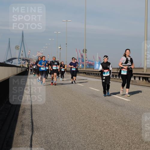 03.10.2025 - Köhlbrandbrückenlauf Fabian Wolf http://msf.ph/oto/9066174 03.10.2025 10:09:13 Position 3  meine-sportfotos.de