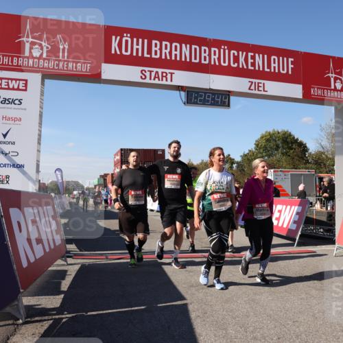 03.10.2025 - Köhlbrandbrückenlauf Lena Gebhardt http://msf.ph/oto/9066206 03.10.2025 13:29:44 Ziel 4629, 4660, 4714, 4720, 4733, 5119, 5120, 5260, 5333, 5482, 5574, 6066, 6093, 6215, 6439, 6543, 6555 meine-sportfotos.de
