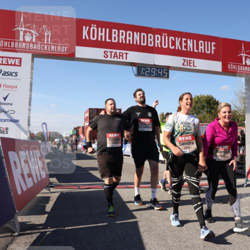 03.10.2025 - Köhlbrandbrückenlauf Lena Gebhardt http://msf.ph/oto/9066227 03.10.2025 13:29:45 Ziel 4629, 4660, 4714, 4720, 4733, 5119, 5120, 5260, 5333, 5482, 5574, 6066, 6093, 6215, 6439 meine-sportfotos.de