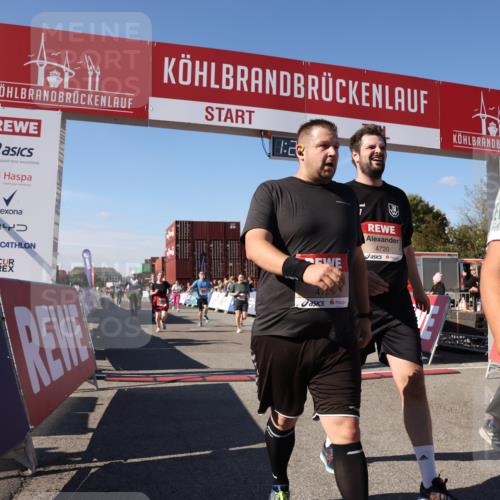 03.10.2025 - Köhlbrandbrückenlauf Lena Gebhardt http://msf.ph/oto/9066246 03.10.2025 13:29:46 Ziel 4629, 4660, 4714, 4720, 4733, 5119, 5120, 5260, 5333, 5482, 5574, 5944, 6066, 6093, 6215, 6439 meine-sportfotos.de