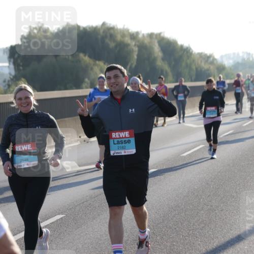 03.10.2025 - Köhlbrandbrückenlauf Jannik Wohlers http://msf.ph/oto/9066249 03.10.2025 09:27:11 Position 3 2548, 2182 meine-sportfotos.de