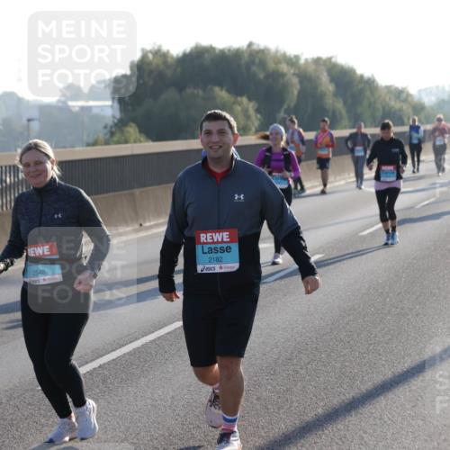 03.10.2025 - Köhlbrandbrückenlauf Jannik Wohlers http://msf.ph/oto/9066265 03.10.2025 09:27:12 Position 3 2548, 2182 meine-sportfotos.de