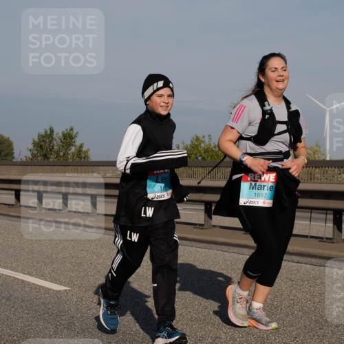 03.10.2025 - Köhlbrandbrückenlauf Fabian Wolf http://msf.ph/oto/9066275 03.10.2025 10:09:17 Position 3 18, 1897 meine-sportfotos.de