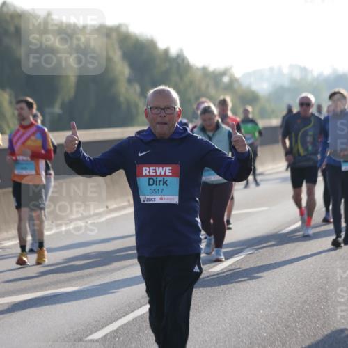 03.10.2025 - Köhlbrandbrückenlauf Jannik Wohlers http://msf.ph/oto/9066315 03.10.2025 09:27:19 Position 3 3517 meine-sportfotos.de