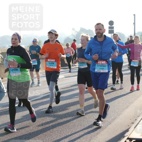 03.10.2025 - Köhlbrandbrückenlauf Lena Gebhardt http://msf.ph/oto/9066332 03.10.2025 09:23:04 Position 1 3214, 3213, 2448, 3619, 1479 meine-sportfotos.de