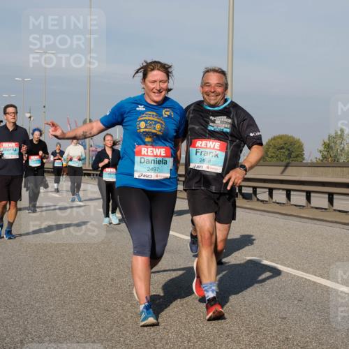 03.10.2025 - Köhlbrandbrückenlauf Fabian Wolf http://msf.ph/oto/9066342 03.10.2025 10:09:20 Position 3 1358, 2024, 2497, 2498 meine-sportfotos.de