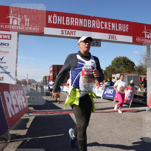 03.10.2025 - Köhlbrandbrückenlauf Lena Gebhardt http://msf.ph/oto/9066344 03.10.2025 13:29:53 Ziel 4629, 4660, 4714, 4720, 4733, 4825, 5119, 5120, 5260, 5333, 5574, 5587, 5621, 5930, 5944, 6066, 6234, 6570, 6698 meine-sportfotos.de
