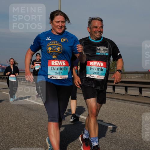03.10.2025 - Köhlbrandbrückenlauf Fabian Wolf http://msf.ph/oto/9066361 03.10.2025 10:09:20 Position 3 2024, 2497, 2498 meine-sportfotos.de