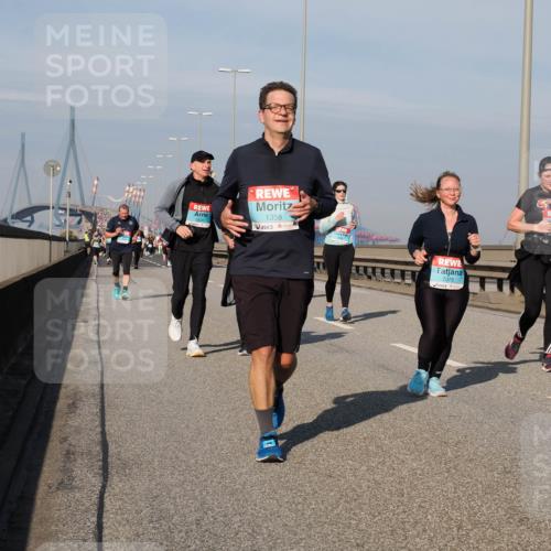 03.10.2025 - Köhlbrandbrückenlauf Fabian Wolf http://msf.ph/oto/9066380 03.10.2025 10:09:22 Position 3 1358, 2375 meine-sportfotos.de
