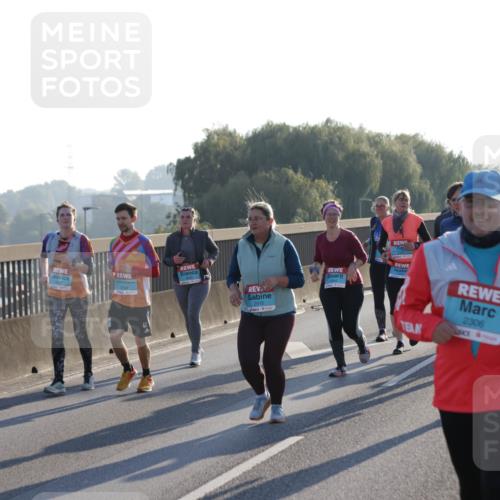 03.10.2025 - Köhlbrandbrückenlauf Jannik Wohlers http://msf.ph/oto/9066381 03.10.2025 09:27:23 Position 3 2306, 2515 meine-sportfotos.de