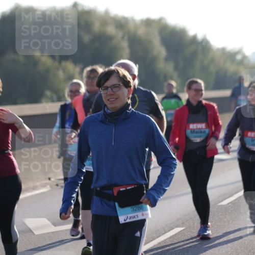 03.10.2025 - Köhlbrandbrückenlauf Jannik Wohlers http://msf.ph/oto/9066388 03.10.2025 09:27:25 Position 3 3284, 3286 meine-sportfotos.de