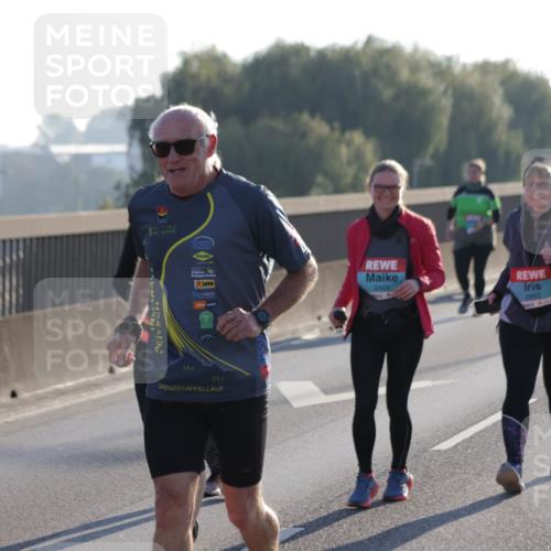 03.10.2025 - Köhlbrandbrückenlauf Jannik Wohlers http://msf.ph/oto/9066443 03.10.2025 09:27:26 Position 3 2452, 2865, 16, 0, 16, 21, 5 meine-sportfotos.de