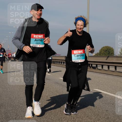 03.10.2025 - Köhlbrandbrückenlauf Fabian Wolf http://msf.ph/oto/9066454 03.10.2025 10:09:26 Position 3 2526, 2557 meine-sportfotos.de