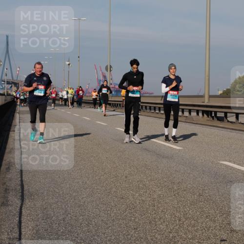 03.10.2025 - Köhlbrandbrückenlauf Fabian Wolf http://msf.ph/oto/9066483 03.10.2025 10:09:28 Position 3  meine-sportfotos.de