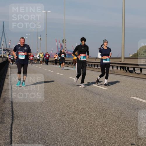 03.10.2025 - Köhlbrandbrückenlauf Fabian Wolf http://msf.ph/oto/9066489 03.10.2025 10:09:28 Position 3  meine-sportfotos.de