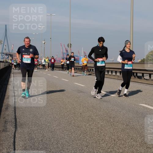 03.10.2025 - Köhlbrandbrückenlauf Fabian Wolf http://msf.ph/oto/9066510 03.10.2025 10:09:29 Position 3 1908, 2263 meine-sportfotos.de