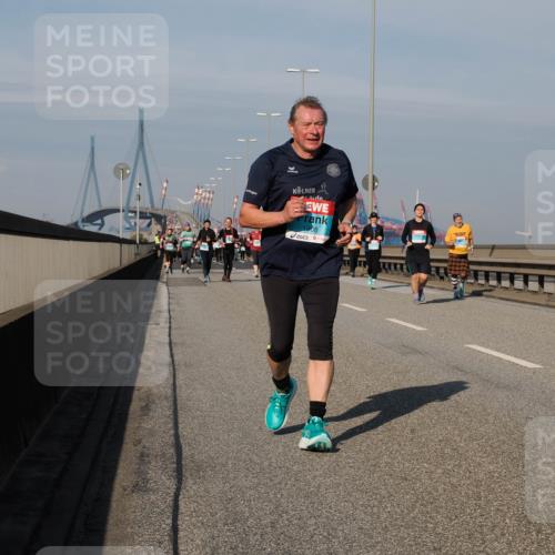 03.10.2025 - Köhlbrandbrückenlauf Fabian Wolf http://msf.ph/oto/9066550 03.10.2025 10:09:31 Position 3 1908 meine-sportfotos.de