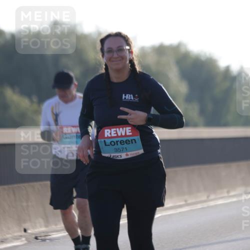 03.10.2025 - Köhlbrandbrückenlauf Jannik Wohlers http://msf.ph/oto/9066567 03.10.2025 09:27:38 Position 3 3571 meine-sportfotos.de