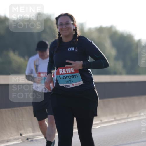 03.10.2025 - Köhlbrandbrückenlauf Jannik Wohlers http://msf.ph/oto/9066573 03.10.2025 09:27:38 Position 3 3571 meine-sportfotos.de