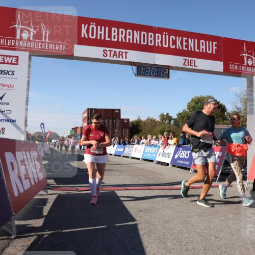 03.10.2025 - Köhlbrandbrückenlauf Lena Gebhardt http://msf.ph/oto/9066580 03.10.2025 13:30:13 Ziel 4459, 5038, 5079, 5151, 5153, 5161, 5174, 5398, 6219 meine-sportfotos.de