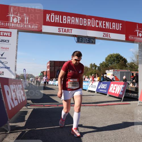 03.10.2025 - Köhlbrandbrückenlauf Lena Gebhardt http://msf.ph/oto/9066591 03.10.2025 13:30:14 Ziel 4459, 4823, 5038, 5079, 5151, 5153, 5161, 5174, 5398, 6219 meine-sportfotos.de