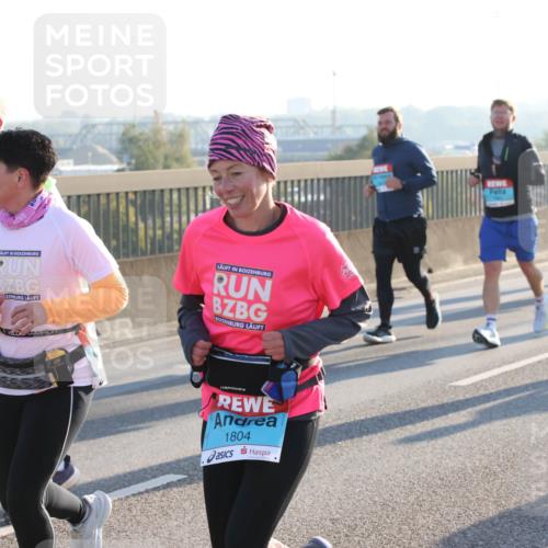 03.10.2025 - Köhlbrandbrückenlauf Lena Gebhardt http://msf.ph/oto/9066593 03.10.2025 09:23:13 Position 1 1804 meine-sportfotos.de