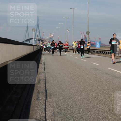 03.10.2025 - Köhlbrandbrückenlauf Fabian Wolf http://msf.ph/oto/9066594 03.10.2025 10:09:33 Position 3  meine-sportfotos.de