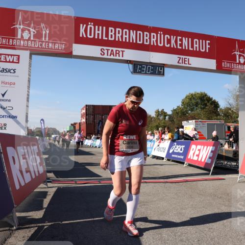 03.10.2025 - Köhlbrandbrückenlauf Lena Gebhardt http://msf.ph/oto/9066596 03.10.2025 13:30:14 Ziel 4459, 4823, 5038, 5079, 5151, 5153, 5161, 5174, 5398, 6219 meine-sportfotos.de