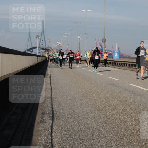 03.10.2025 - Köhlbrandbrückenlauf Fabian Wolf http://msf.ph/oto/9066603 03.10.2025 10:09:34 Position 3 3 meine-sportfotos.de