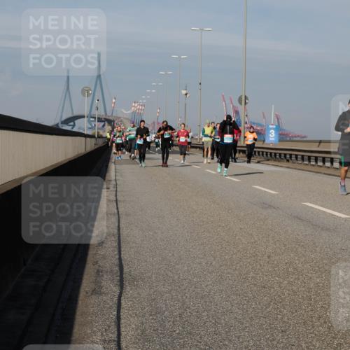 03.10.2025 - Köhlbrandbrückenlauf Fabian Wolf http://msf.ph/oto/9066622 03.10.2025 10:09:34 Position 3  meine-sportfotos.de