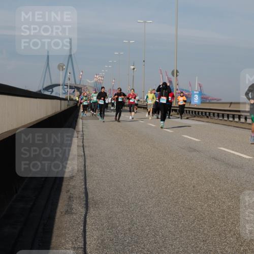 03.10.2025 - Köhlbrandbrückenlauf Fabian Wolf http://msf.ph/oto/9066627 03.10.2025 10:09:35 Position 3 3 meine-sportfotos.de