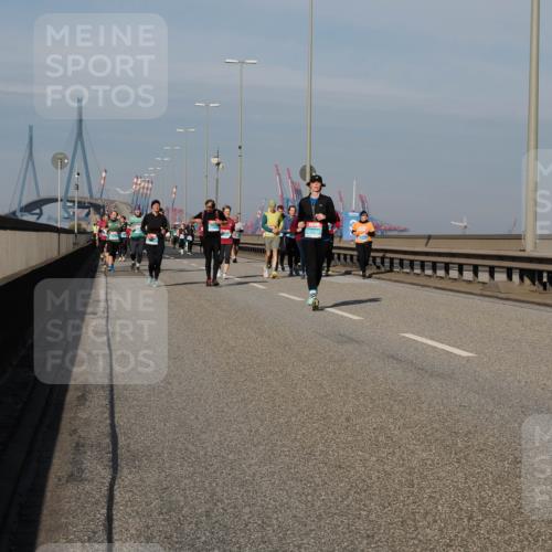 03.10.2025 - Köhlbrandbrückenlauf Fabian Wolf http://msf.ph/oto/9066684 03.10.2025 10:09:37 Position 3  meine-sportfotos.de