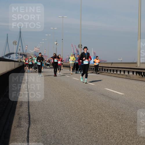 03.10.2025 - Köhlbrandbrückenlauf Fabian Wolf http://msf.ph/oto/9066694 03.10.2025 10:09:37 Position 3  meine-sportfotos.de