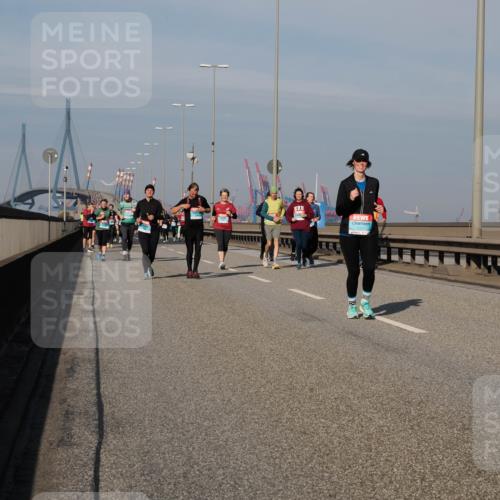 03.10.2025 - Köhlbrandbrückenlauf Fabian Wolf http://msf.ph/oto/9066738 03.10.2025 10:09:39 Position 3  meine-sportfotos.de