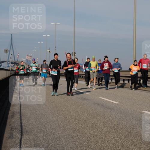 03.10.2025 - Köhlbrandbrückenlauf Fabian Wolf http://msf.ph/oto/9066751 03.10.2025 10:09:43 Position 3  meine-sportfotos.de