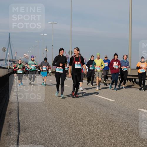 03.10.2025 - Köhlbrandbrückenlauf Fabian Wolf http://msf.ph/oto/9066782 03.10.2025 10:09:44 Position 3 85 meine-sportfotos.de