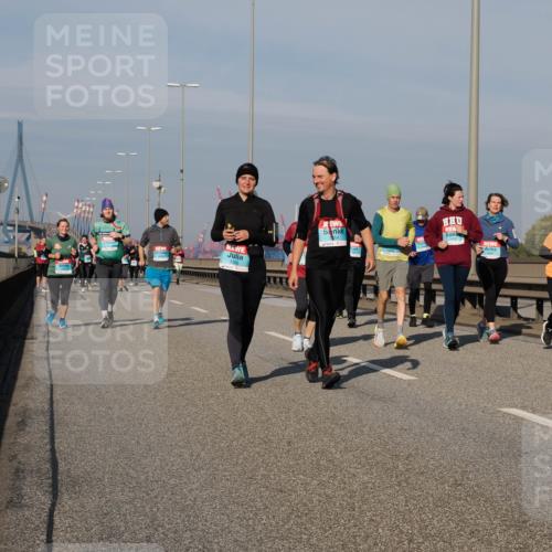 03.10.2025 - Köhlbrandbrückenlauf Fabian Wolf http://msf.ph/oto/9066804 03.10.2025 10:09:45 Position 3  meine-sportfotos.de