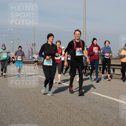 03.10.2025 - Köhlbrandbrückenlauf Fabian Wolf http://msf.ph/oto/9066835 03.10.2025 10:09:46 Position 3 3383, 338 meine-sportfotos.de