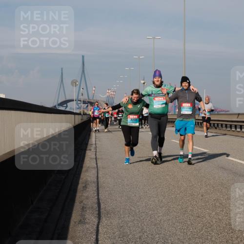 03.10.2025 - Köhlbrandbrückenlauf Fabian Wolf http://msf.ph/oto/9066877 03.10.2025 10:09:49 Position 3 53 meine-sportfotos.de