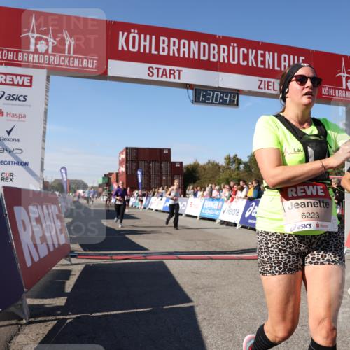 03.10.2025 - Köhlbrandbrückenlauf Lena Gebhardt http://msf.ph/oto/9066878 03.10.2025 13:30:45 Ziel 4355, 4840, 4841, 4937, 5005, 5142, 5289, 5391, 5402, 6170, 6223, 6347 meine-sportfotos.de